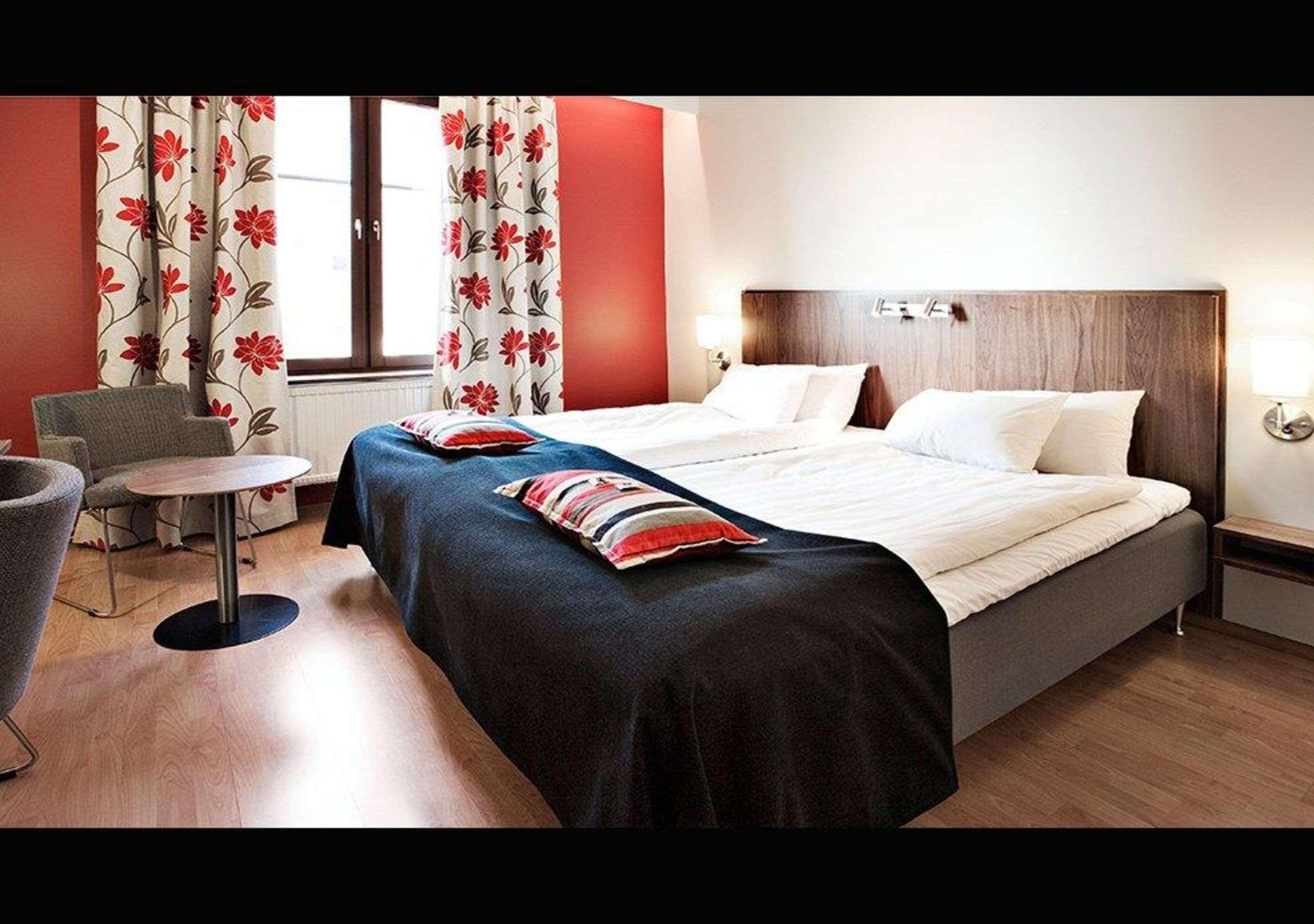 Home Hotel Kung Oscar Trollhättan Εξωτερικό φωτογραφία